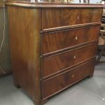 586 4572 CHEST OF DRAWERS